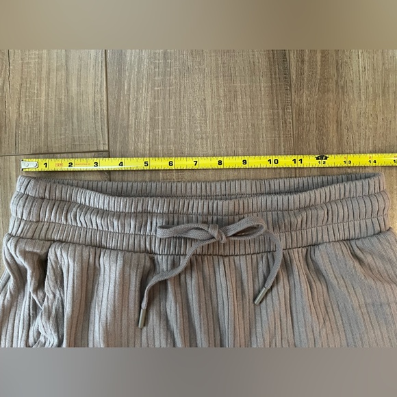 Beyond Yoga Well Traveled Wide Leg Pant - Picture 5 of 8